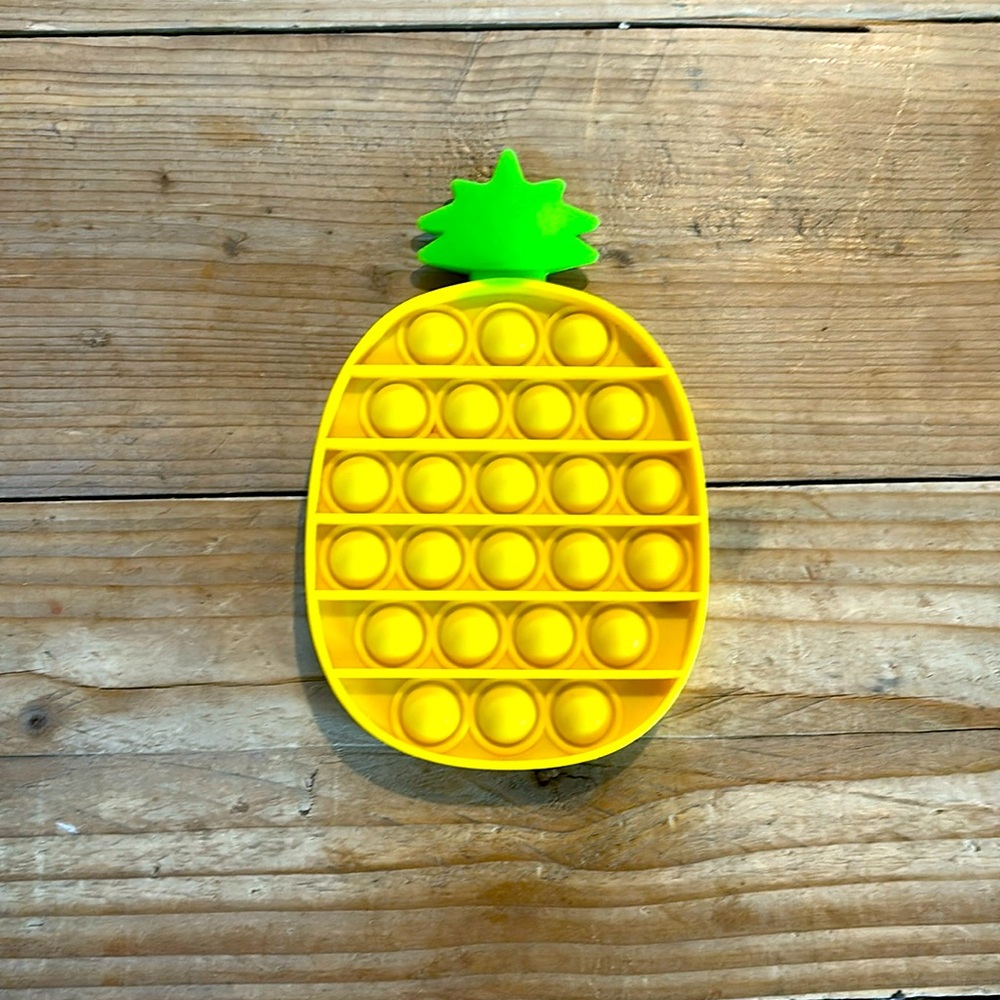 Cute little pineapple pop it